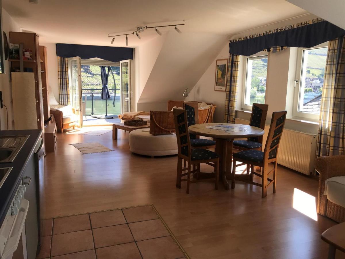Ferienwohnung Bio-Ferienweingut Leyendecker Kattenes Exterior foto