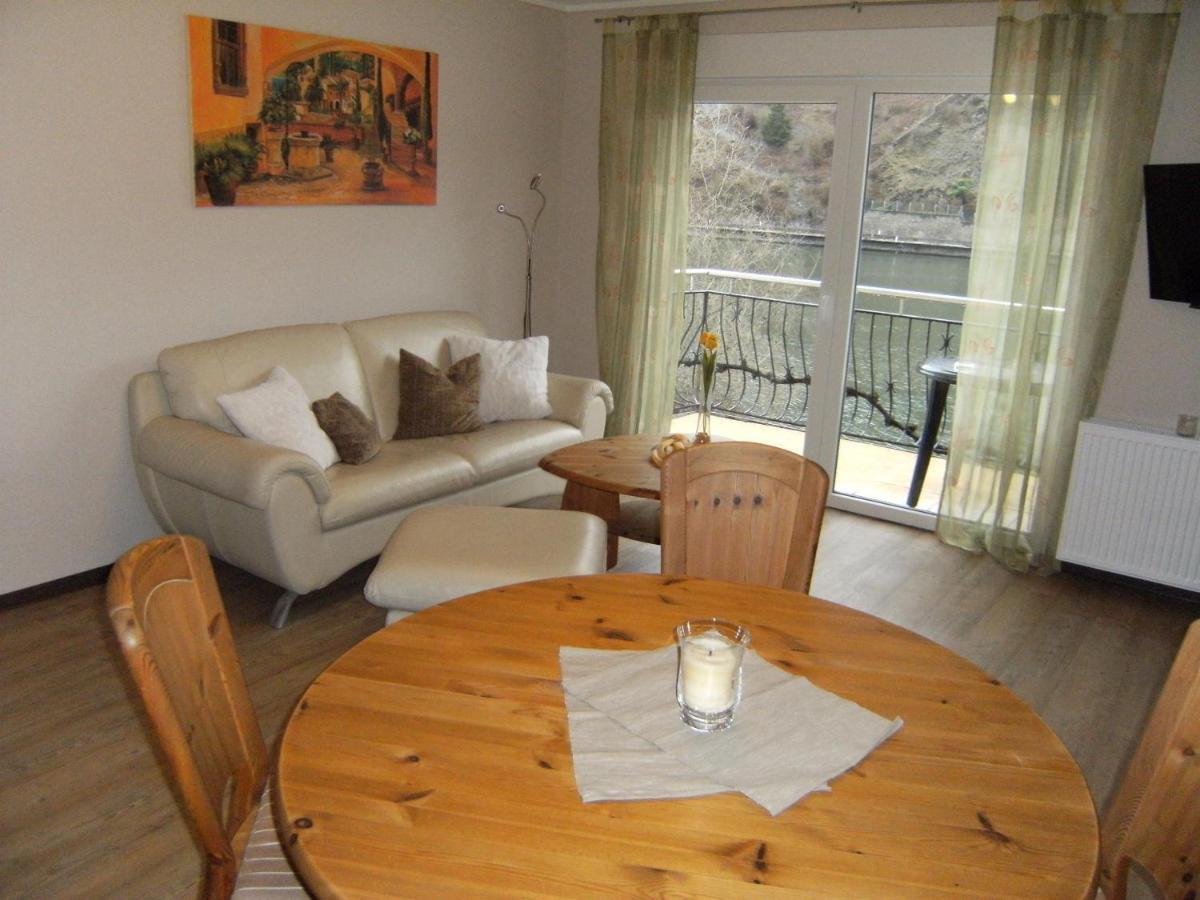 Ferienwohnung Bio-Ferienweingut Leyendecker Kattenes Exterior foto