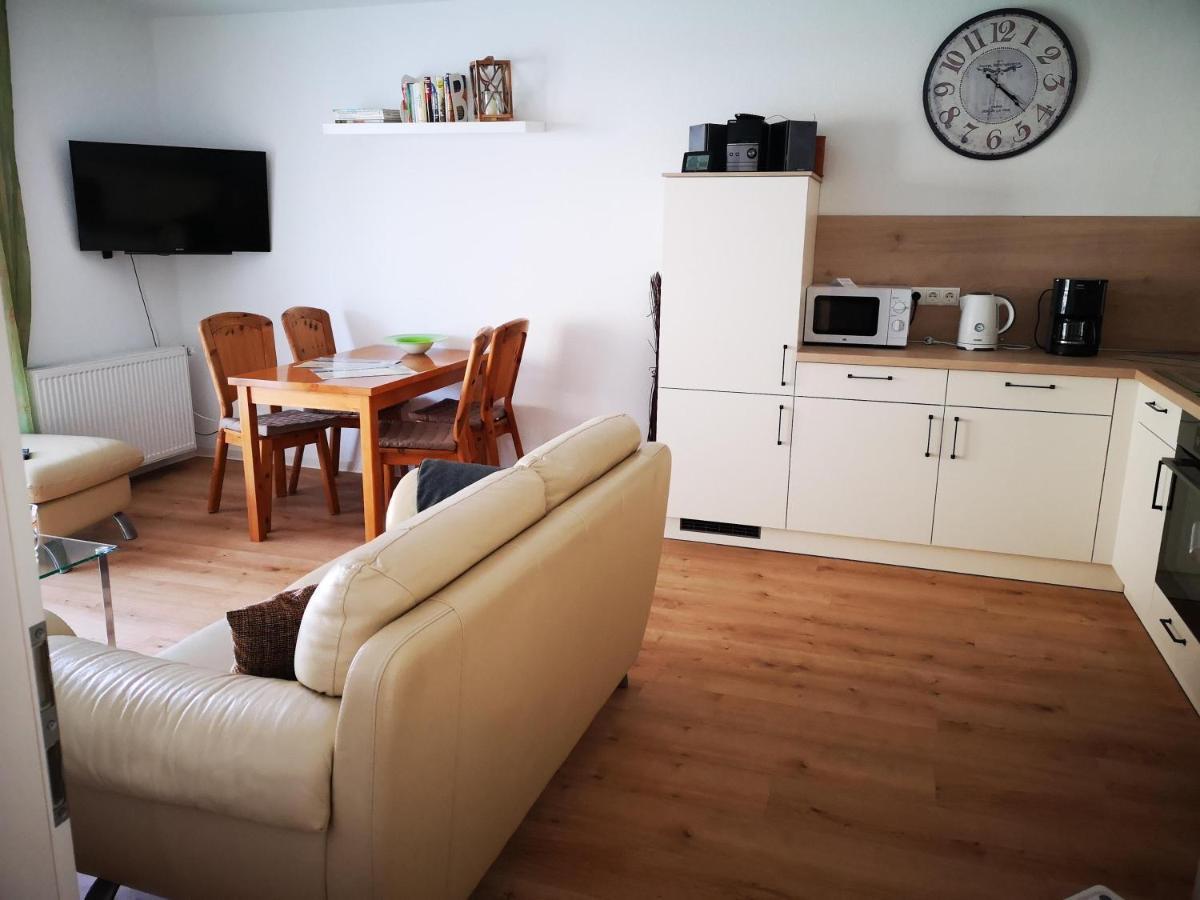 Ferienwohnung Bio-Ferienweingut Leyendecker Kattenes Exterior foto